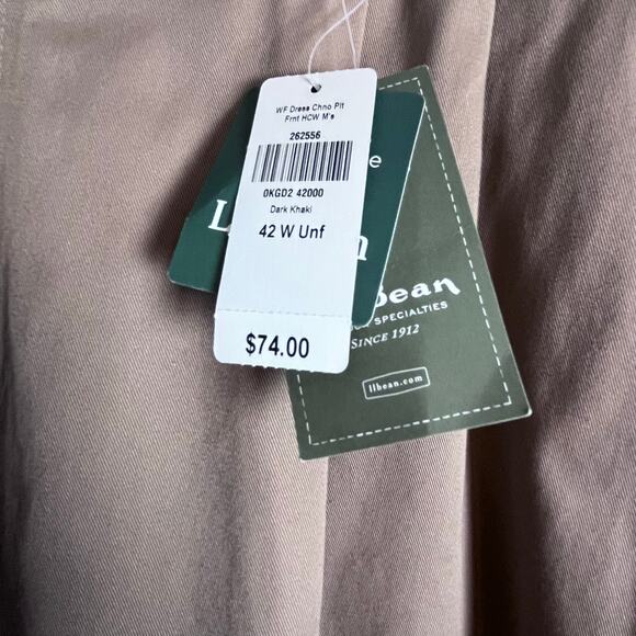 L.L. Bean Men’s Chino Pants 42 New With Tags! Pleated Front Business Casual - Picture 4 of 5